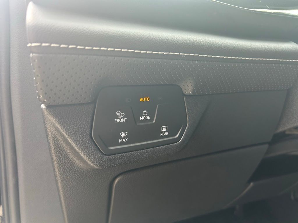 2026 Volkswagen Atlas 2.0T SE w/Technology Tampa FL