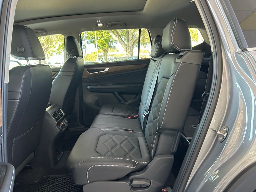 2026 Volkswagen Atlas 2.0T SE w/Technology Tampa FL