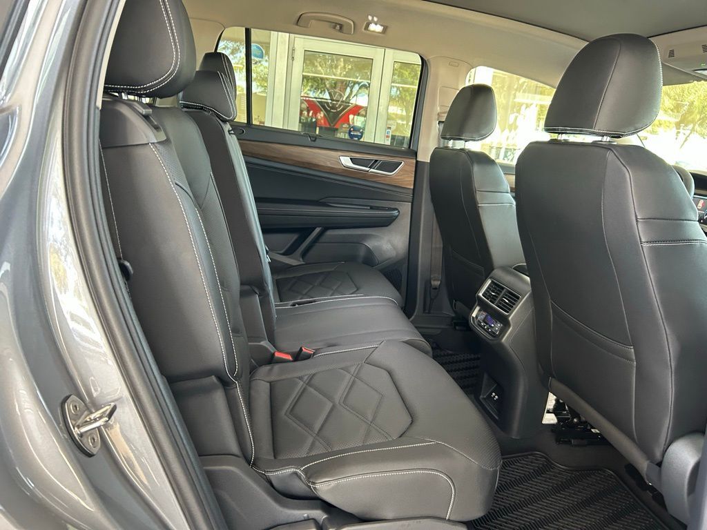 2026 Volkswagen Atlas 2.0T SE w/Technology Tampa FL