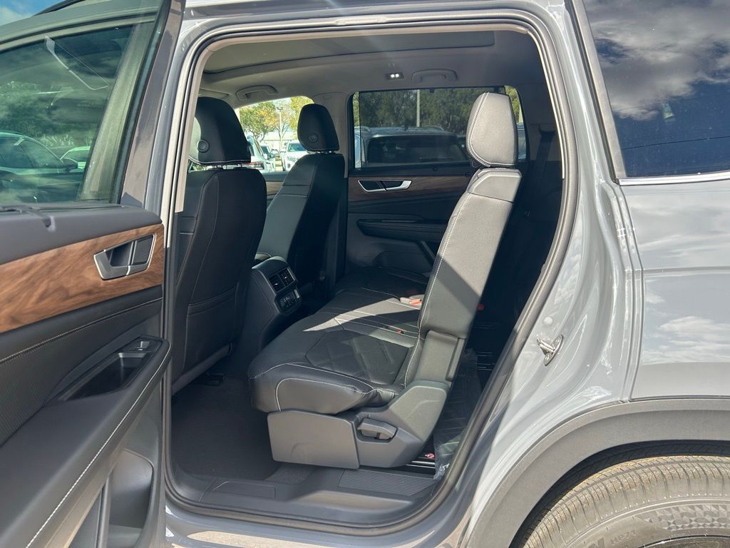 2026 Volkswagen Atlas 2.0T SE w/Technology Tampa FL