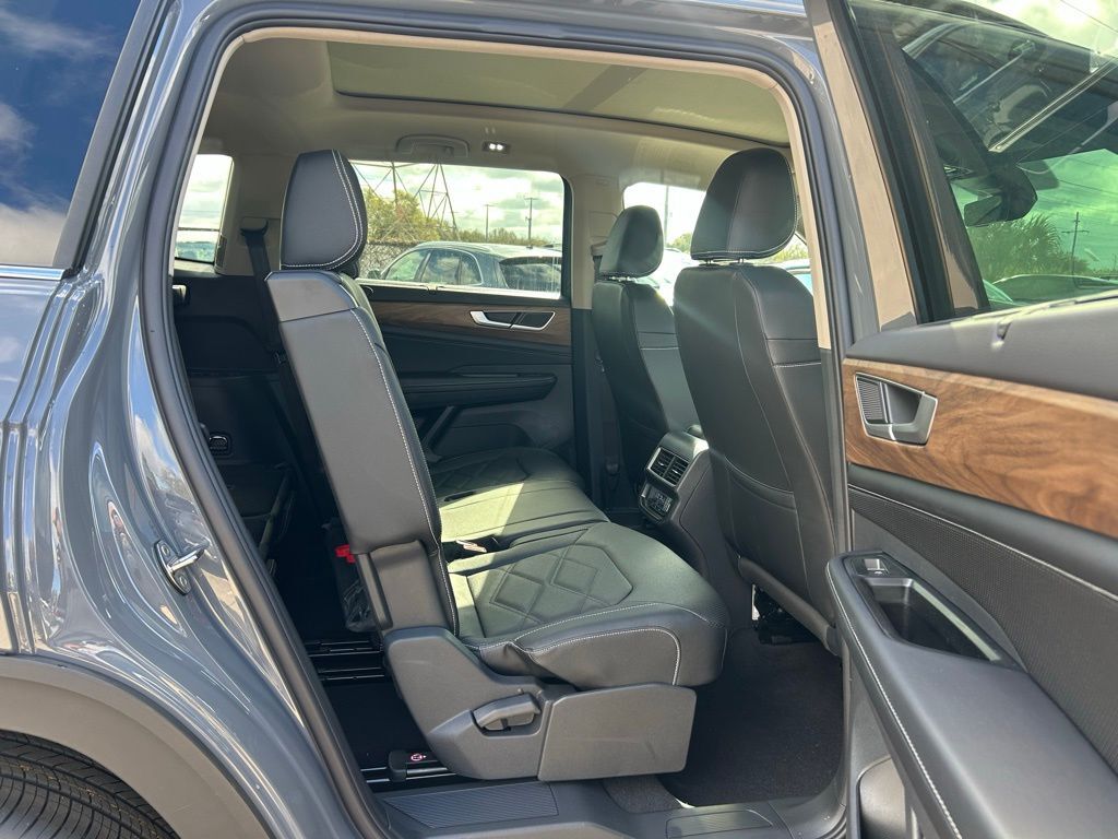 2026 Volkswagen Atlas 2.0T SE w/Technology Tampa FL