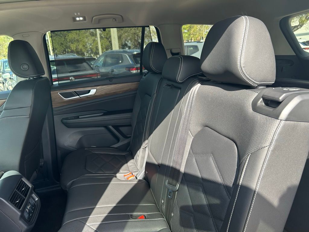 2026 Volkswagen Atlas 2.0T SE w/Technology Tampa FL