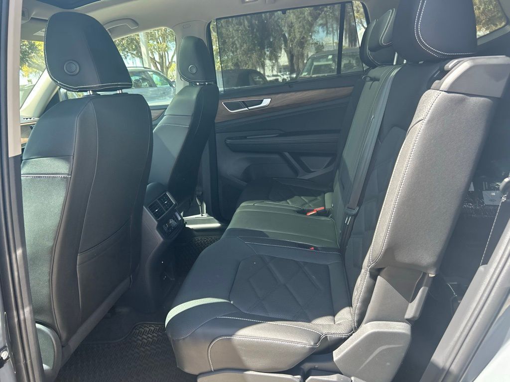 2026 Volkswagen Atlas 2.0T SE w/Technology Tampa FL