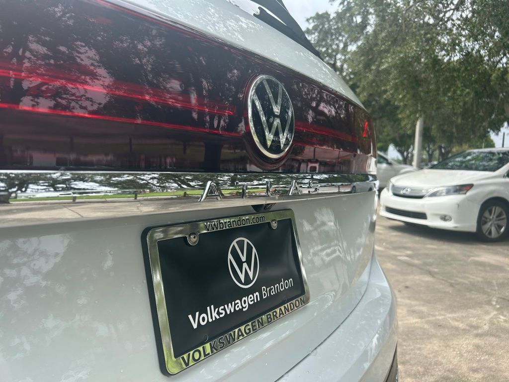 2026 Volkswagen Atlas 2.0T SE w/Technology Tampa FL
