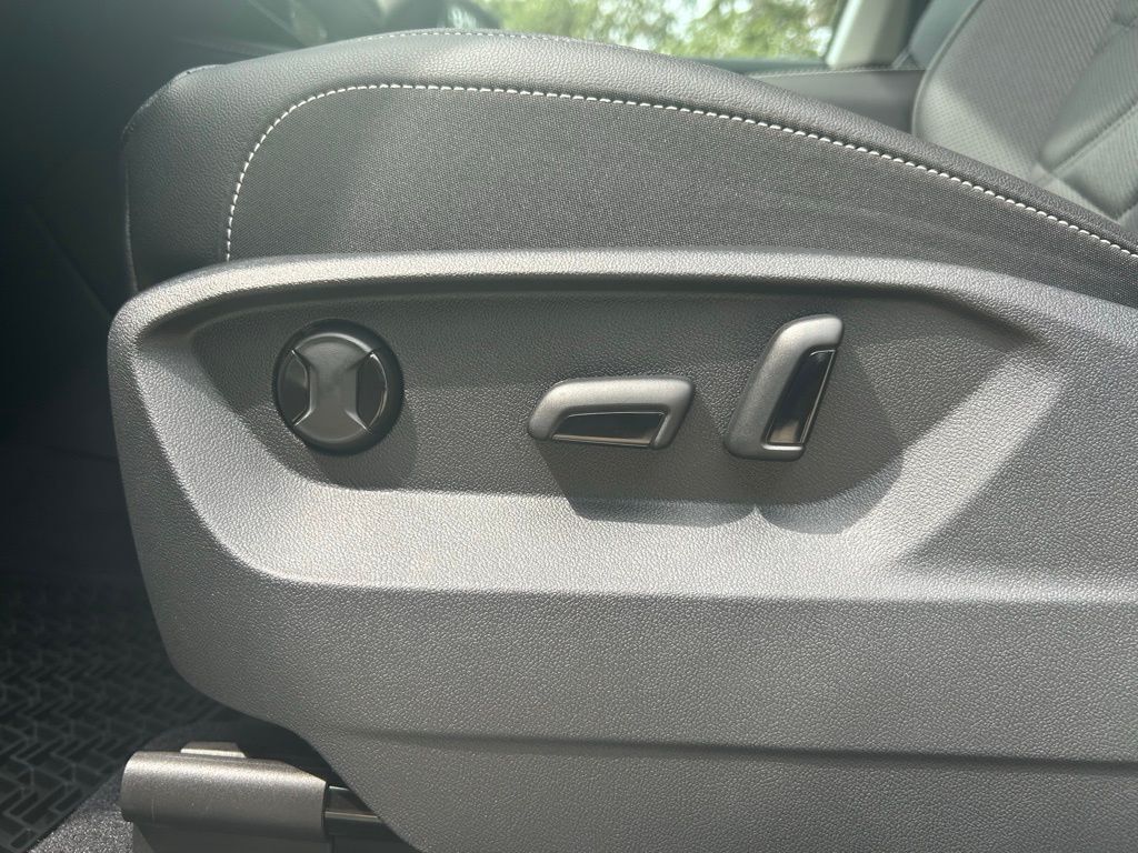 2026 Volkswagen Atlas 2.0T SE w/Technology Tampa FL