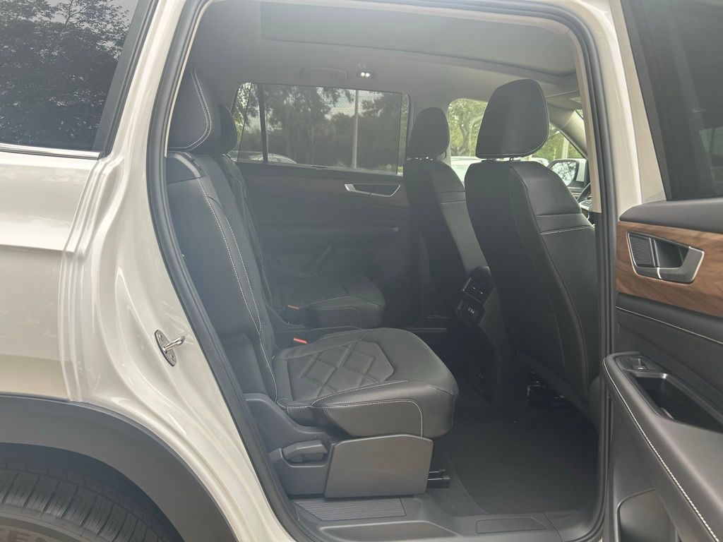 2026 Volkswagen Atlas 2.0T SE w/Technology Tampa FL