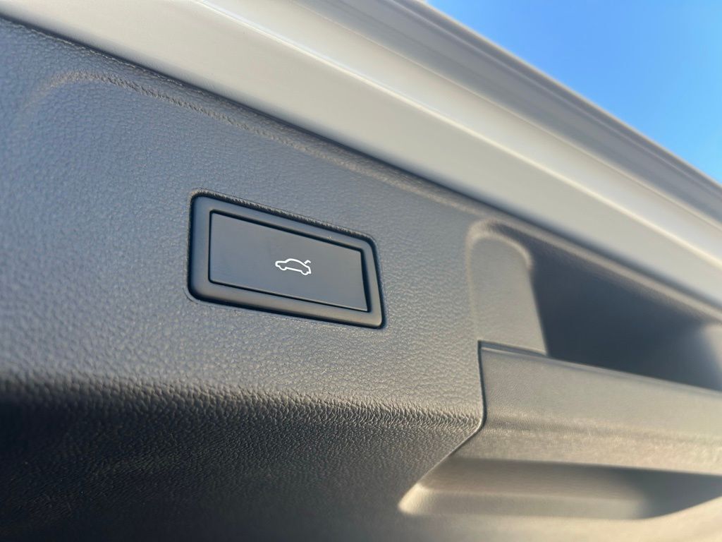 2026 Volkswagen Atlas 2.0T SE w/Technology Tampa FL