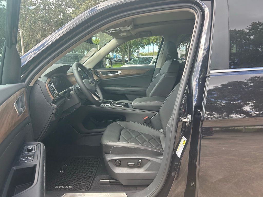 2026 Volkswagen Atlas 2.0T SE w/Technology Tampa FL