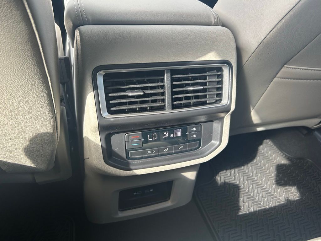 2026 Volkswagen Atlas 2.0T SE w/Technology Tampa FL