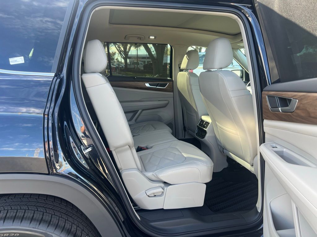 2026 Volkswagen Atlas 2.0T SE w/Technology Tampa FL