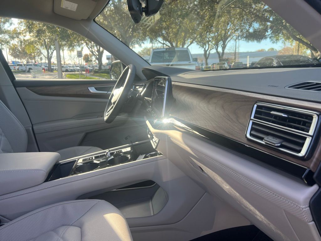 2026 Volkswagen Atlas 2.0T SE w/Technology Tampa FL