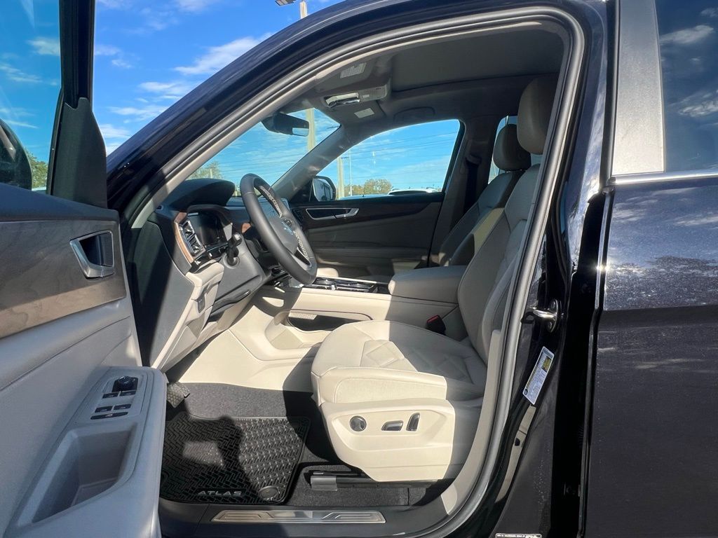 2026 Volkswagen Atlas 2.0T SE w/Technology Tampa FL