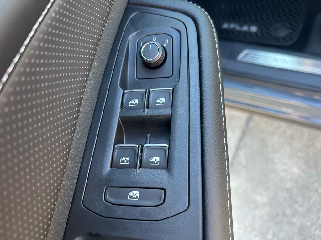 2026 Volkswagen Atlas 2.0T SE w/Technology Tampa FL