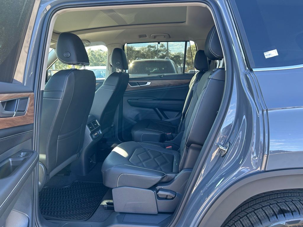 2026 Volkswagen Atlas 2.0T SE w/Technology Tampa FL