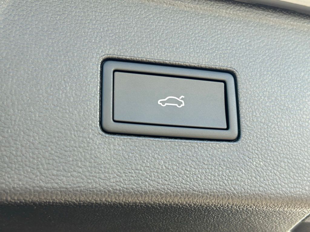 2026 Volkswagen Atlas 2.0T SE w/Technology Tampa FL