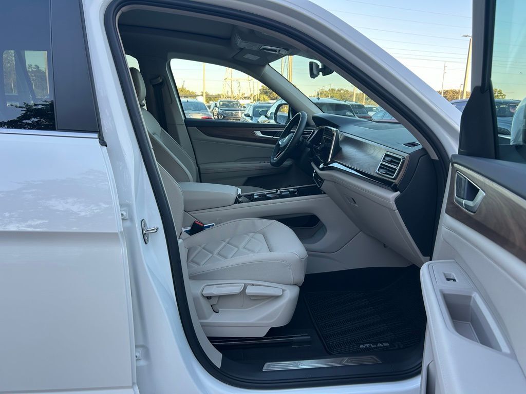 2026 Volkswagen Atlas 2.0T SE w/Technology Tampa FL