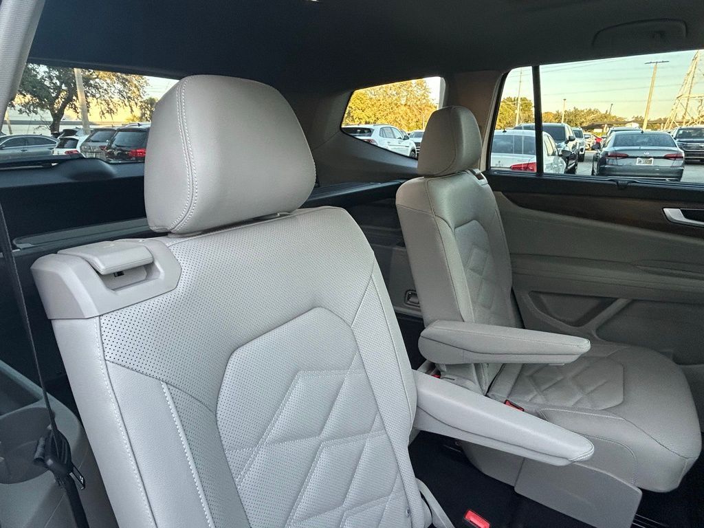 2026 Volkswagen Atlas 2.0T SE w/Technology Tampa FL