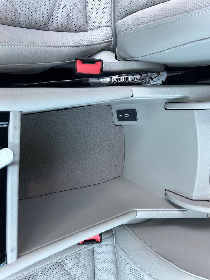 2026 Volkswagen Atlas 2.0T SE w/Technology Tampa FL