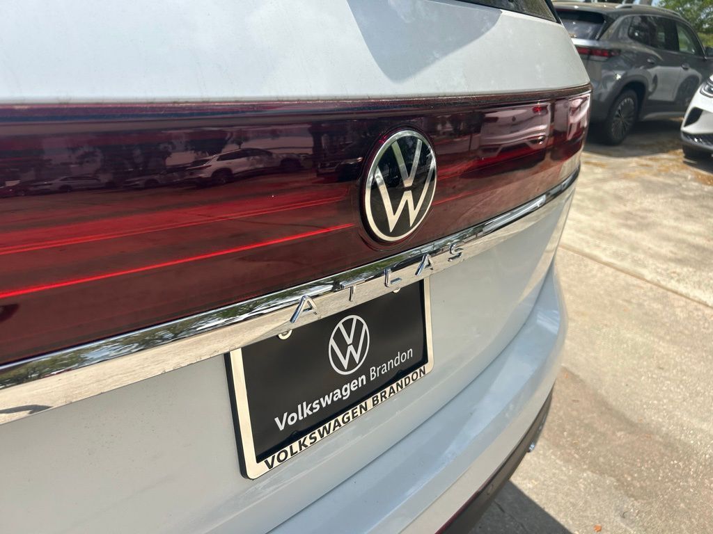 2026 Volkswagen Atlas 2.0T SE w/Technology Tampa FL