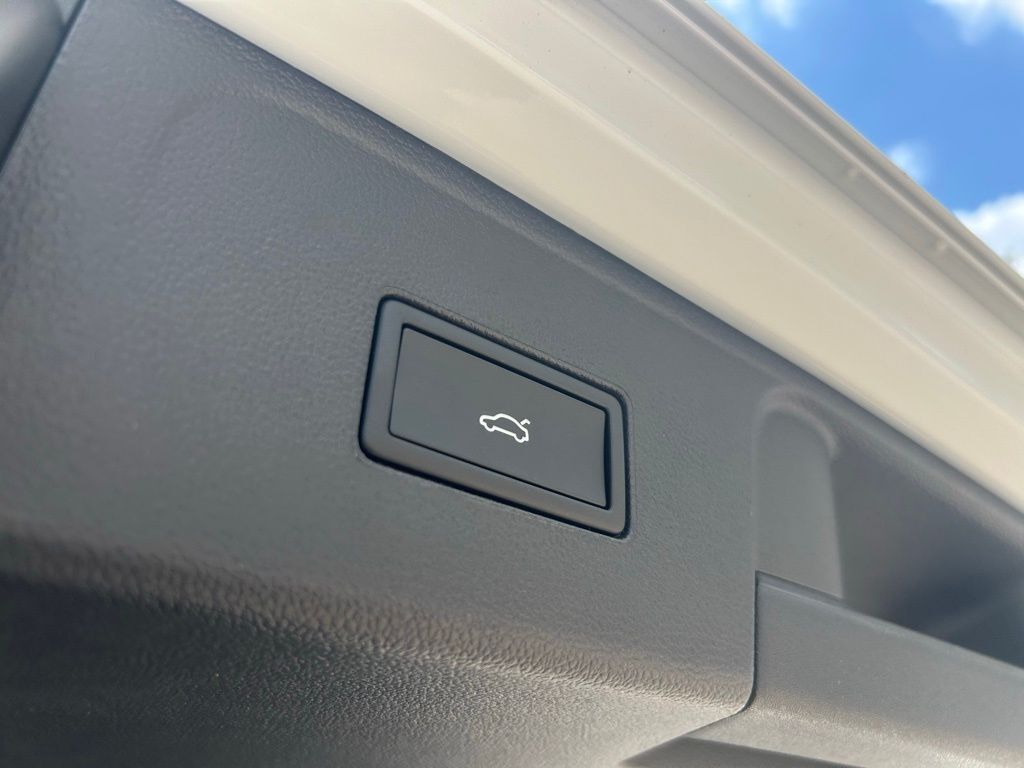 2026 Volkswagen Atlas 2.0T SE w/Technology Tampa FL