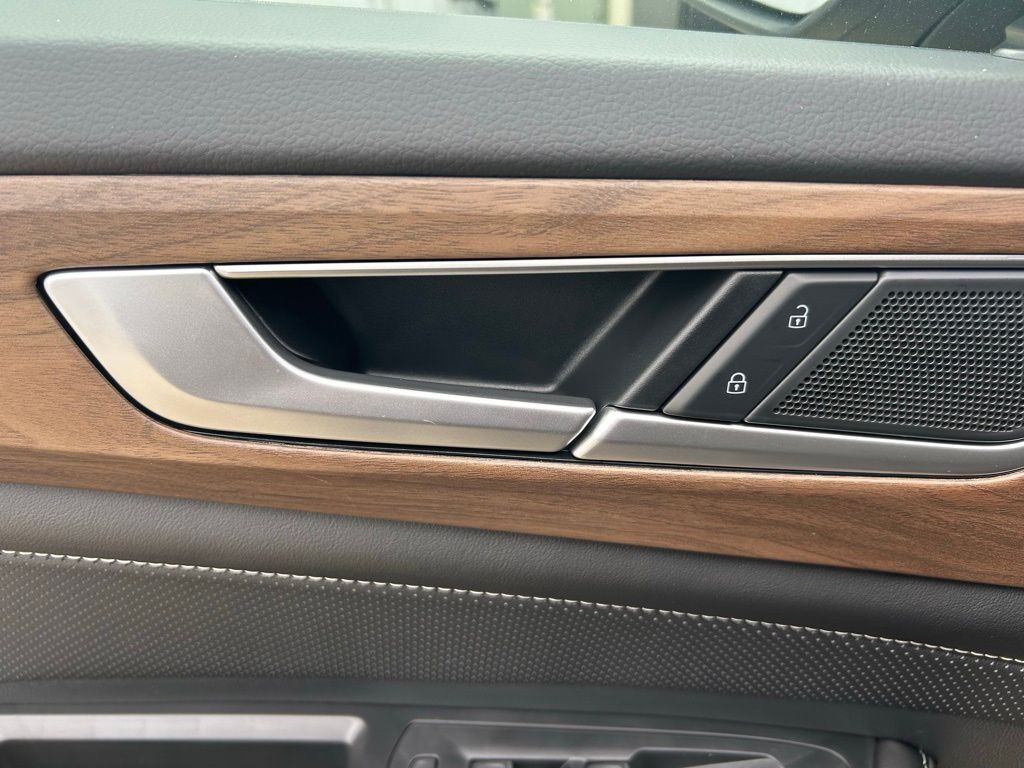 2026 Volkswagen Atlas 2.0T SE w/Technology Tampa FL