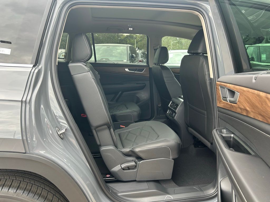 2026 Volkswagen Atlas 2.0T SE w/Technology Tampa FL