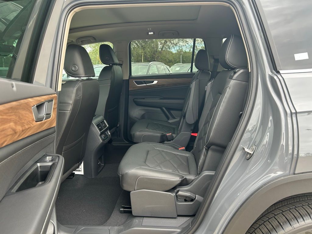 2026 Volkswagen Atlas 2.0T SE w/Technology Tampa FL