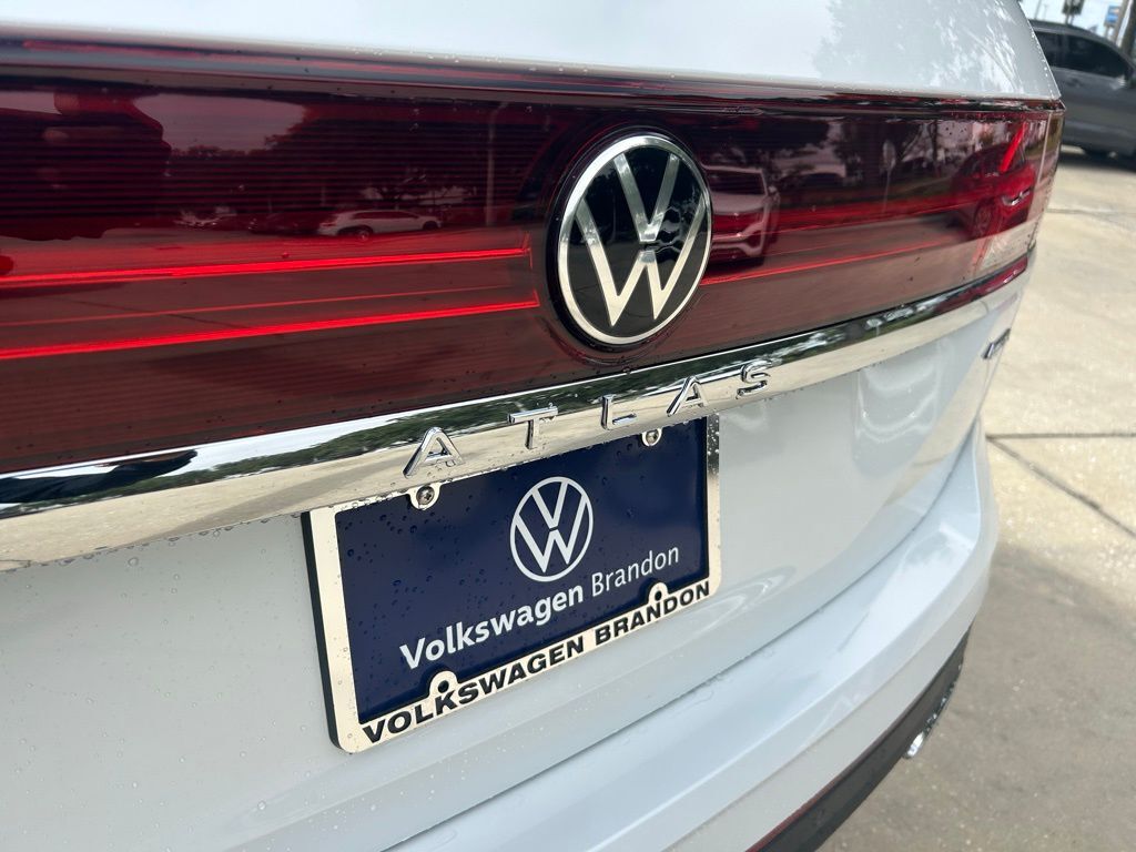 2026 Volkswagen Atlas 2.0T SE w/Technology Tampa FL