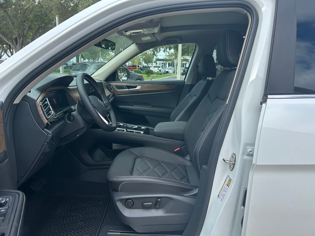 2026 Volkswagen Atlas 2.0T SE w/Technology Tampa FL