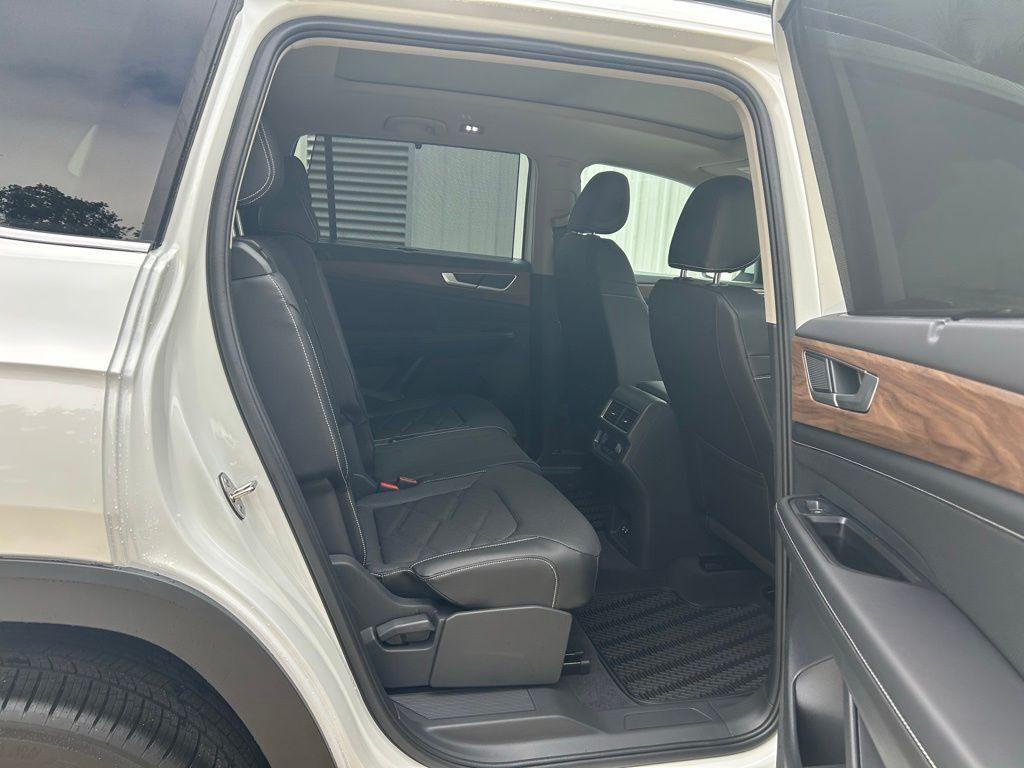 2026 Volkswagen Atlas 2.0T SE w/Technology Tampa FL