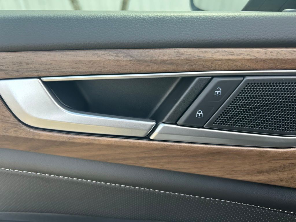 2026 Volkswagen Atlas 2.0T SE w/Technology Tampa FL