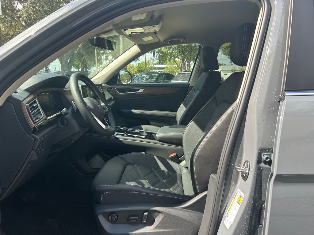 2026 Volkswagen Atlas 2.0T SE w/Technology Tampa FL