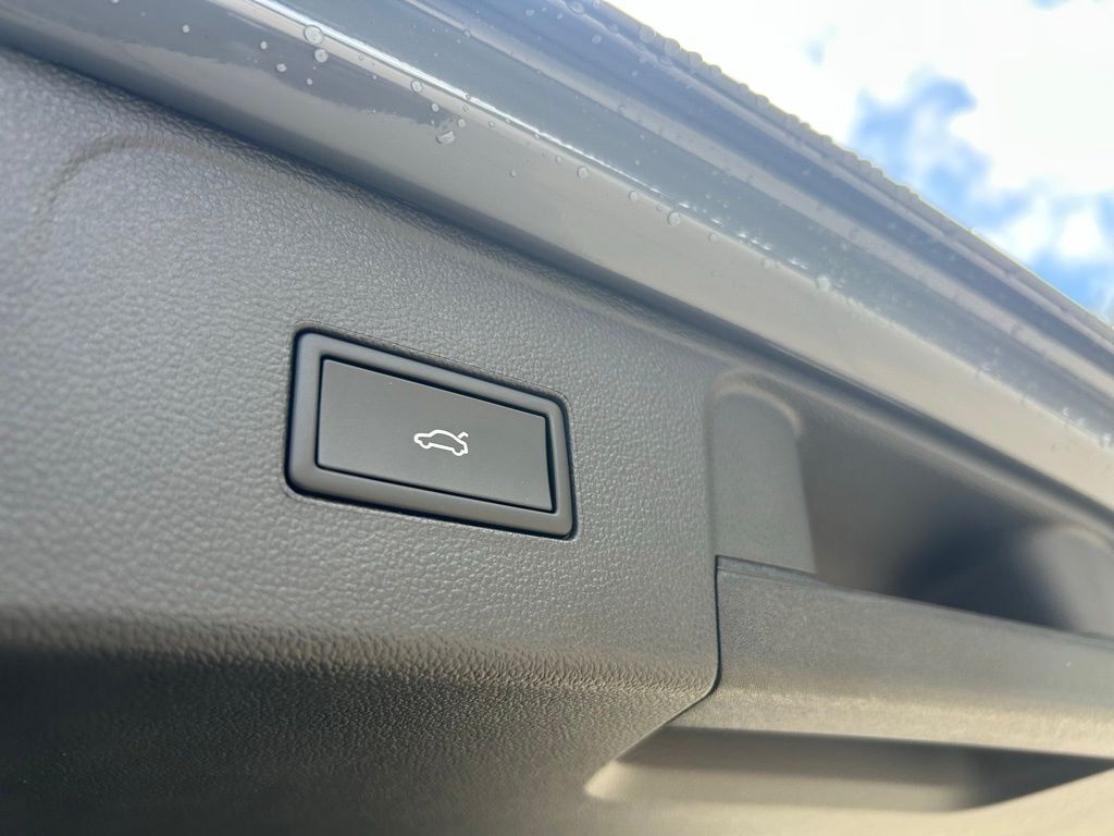 2026 Volkswagen Atlas 2.0T SE w/Technology Tampa FL