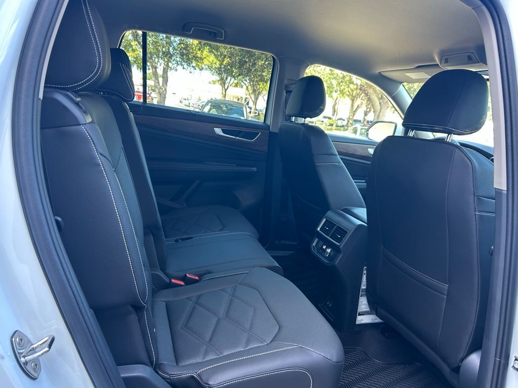 2026 Volkswagen Atlas 2.0T SE w/Technology Tampa FL