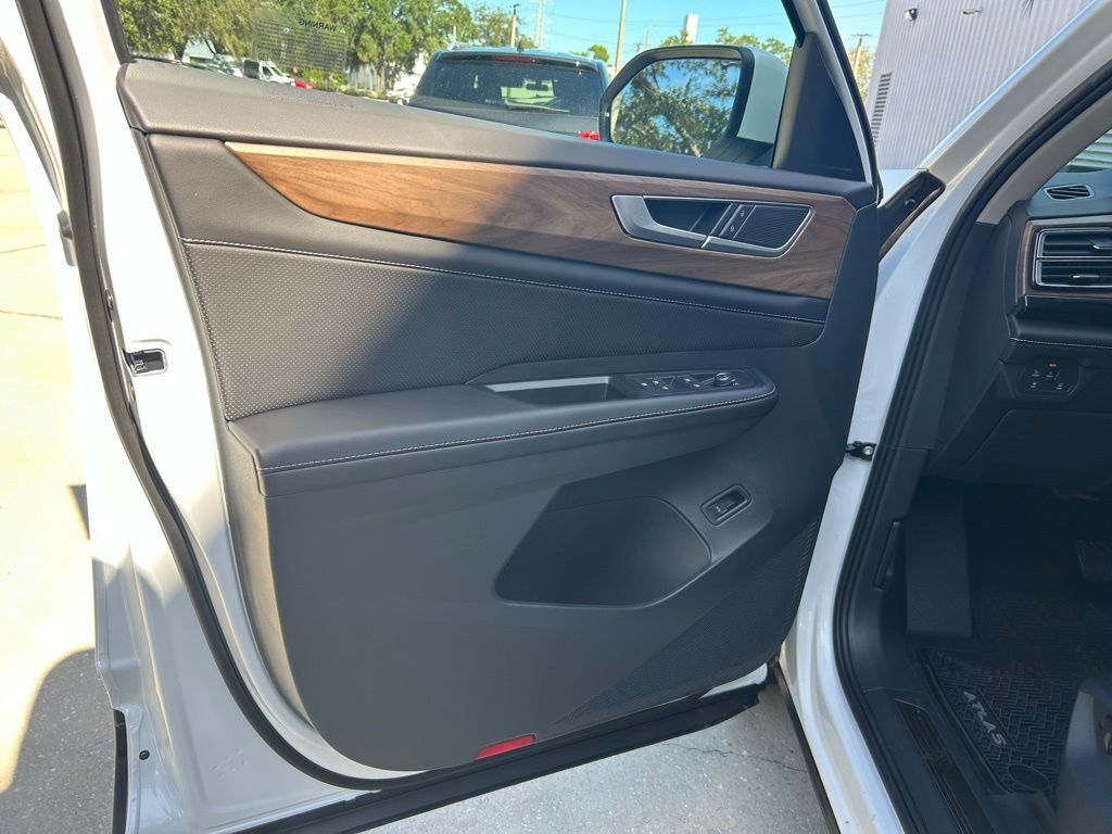 2026 Volkswagen Atlas 2.0T SE w/Technology Tampa FL