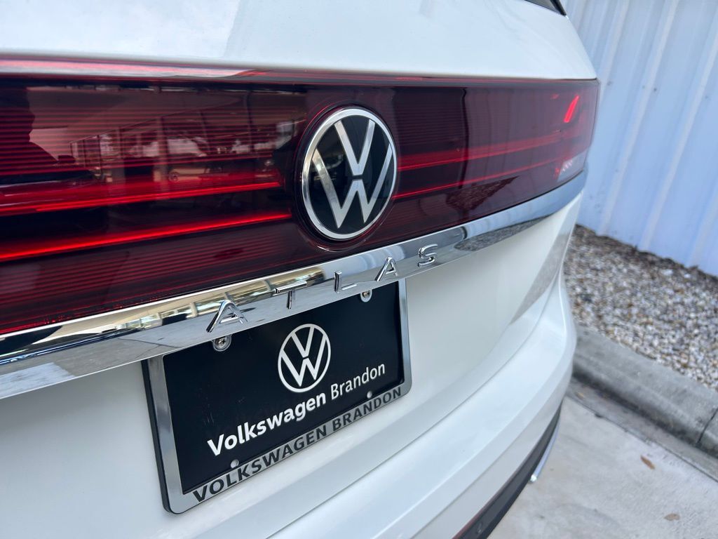 2026 Volkswagen Atlas 2.0T SE w/Technology Tampa FL
