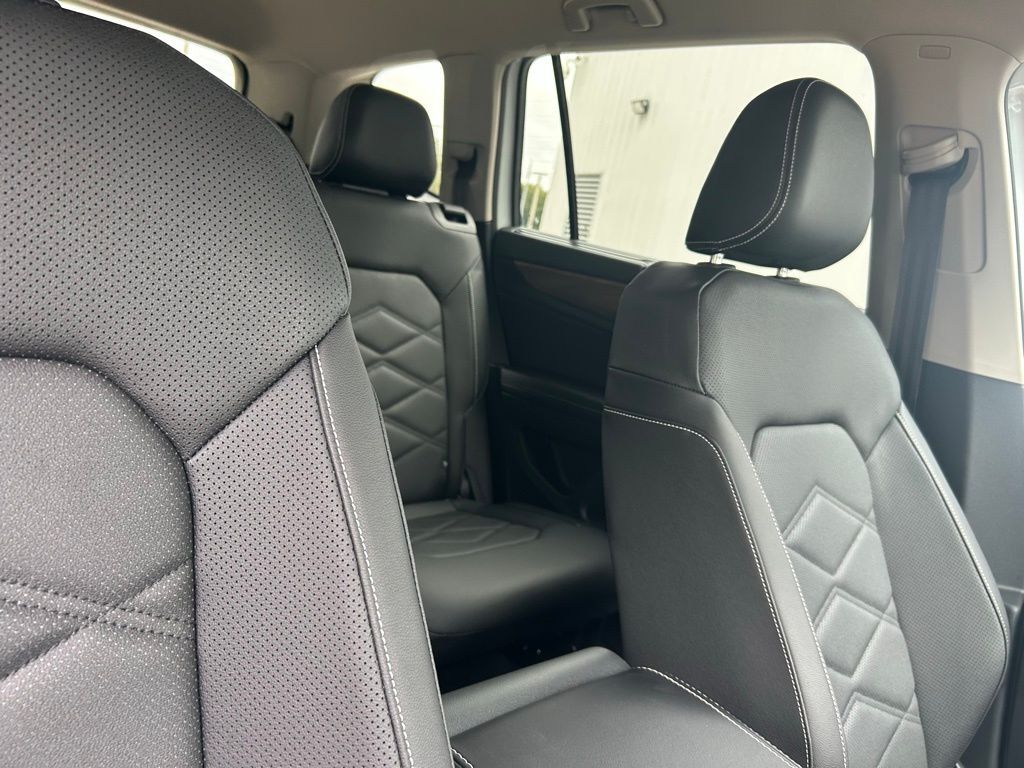 2026 Volkswagen Atlas 2.0T SE w/Technology Tampa FL