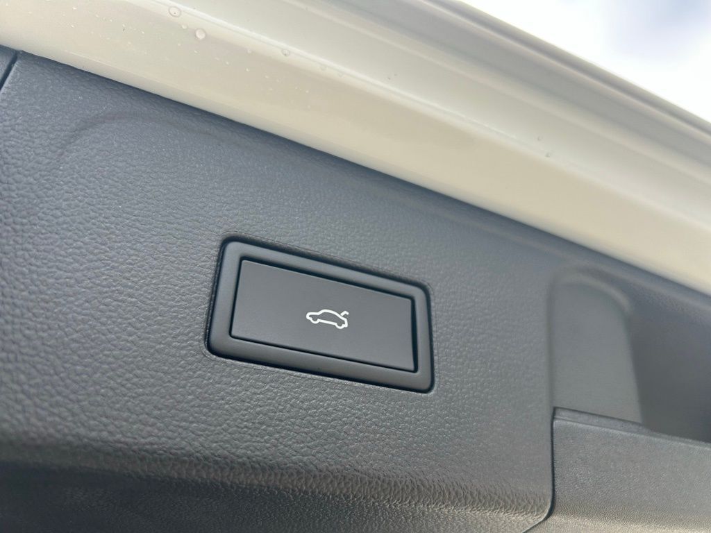 2026 Volkswagen Atlas 2.0T SE w/Technology Tampa FL