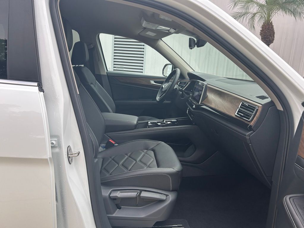 2026 Volkswagen Atlas 2.0T SE w/Technology Tampa FL