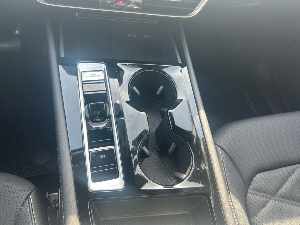 2026 Volkswagen Atlas 2.0T SE w/Technology Tampa FL