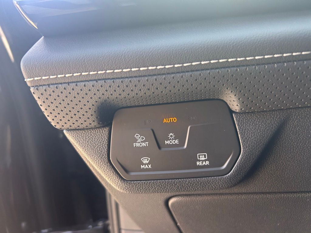 2026 Volkswagen Atlas 2.0T SE w/Technology Tampa FL