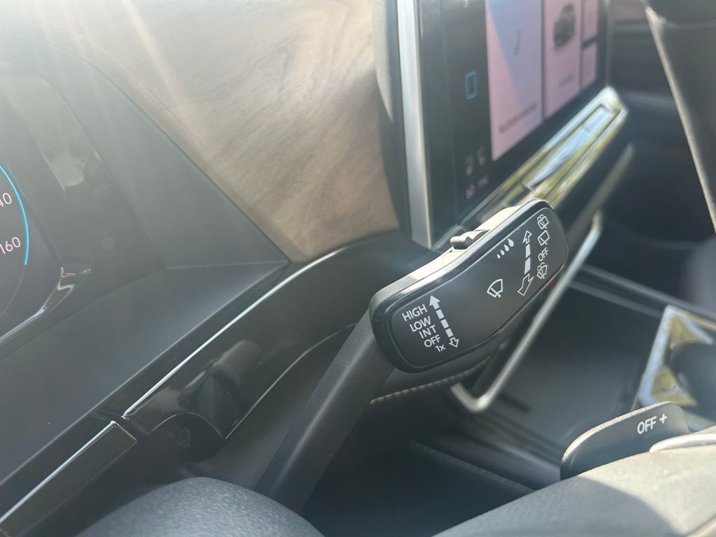 2026 Volkswagen Atlas 2.0T SE w/Technology Tampa FL