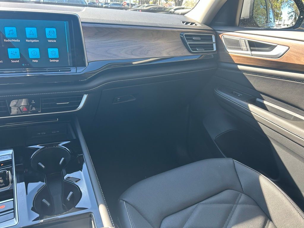 2026 Volkswagen Atlas 2.0T SE w/Technology Tampa FL