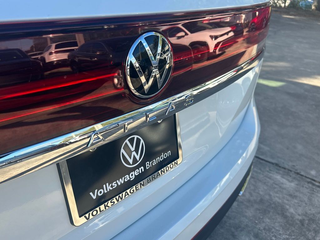2026 Volkswagen Atlas 2.0T SE Tampa FL