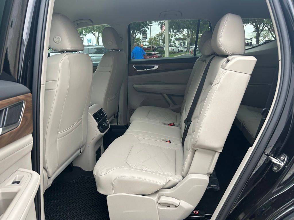 2026 Volkswagen Atlas 2.0T SE Tampa FL