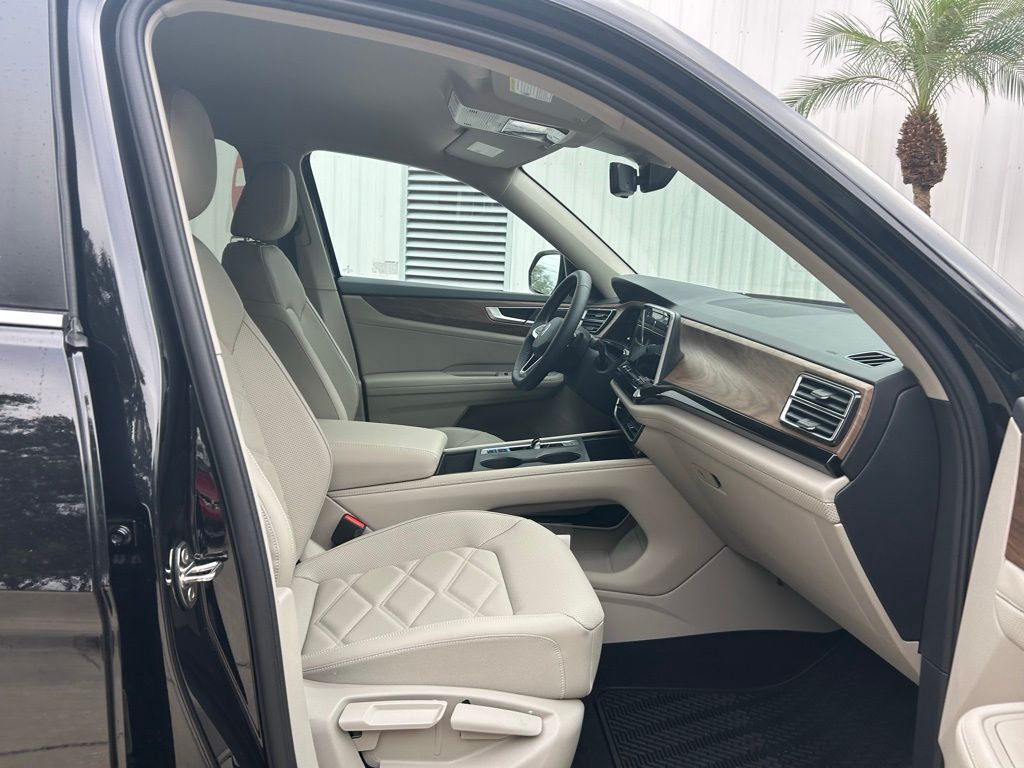 2026 Volkswagen Atlas 2.0T SE Tampa FL