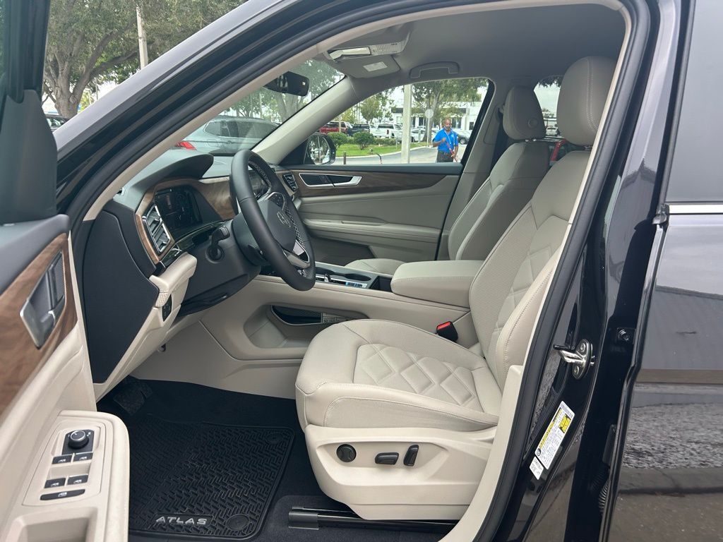 2026 Volkswagen Atlas 2.0T SE Tampa FL