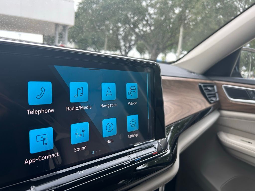 2026 Volkswagen Atlas 2.0T SE Tampa FL