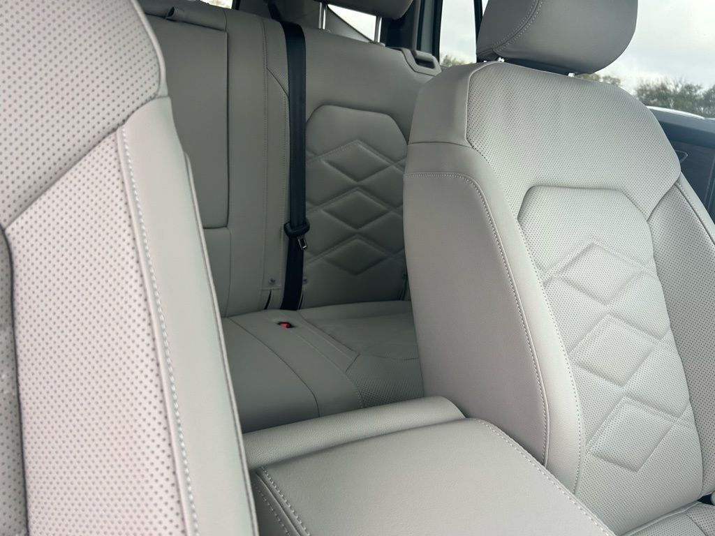 2026 Volkswagen Atlas 2.0T SE Tampa FL