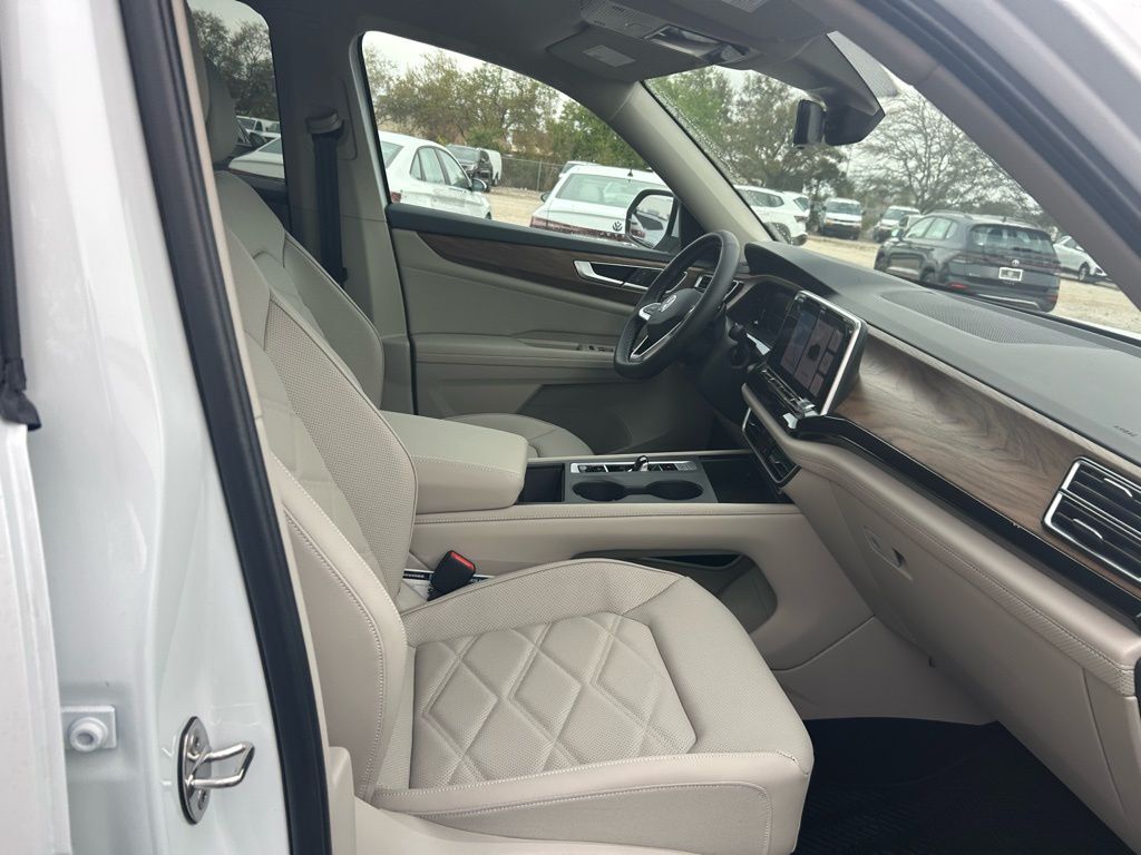 2026 Volkswagen Atlas 2.0T SE Tampa FL